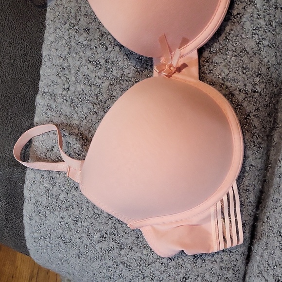 Sofra Bra - Picture 3 of 10